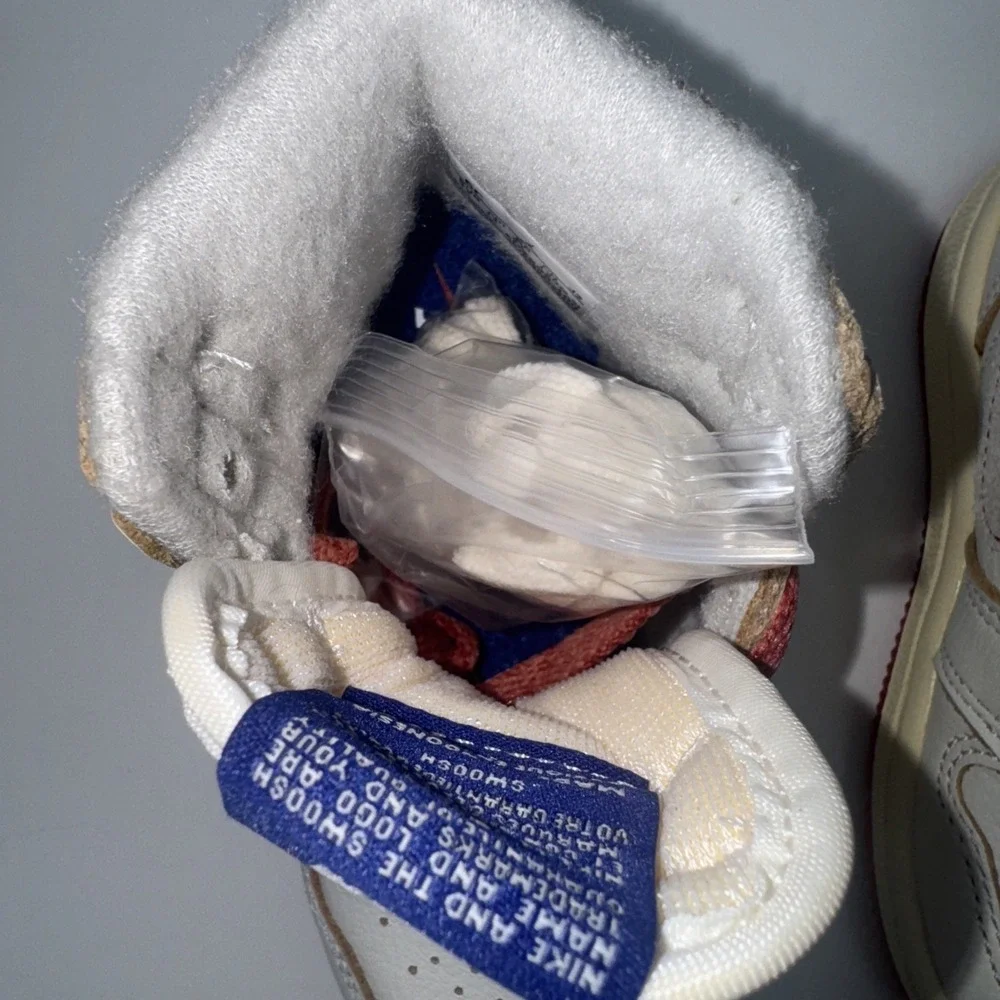 Jordan 1 Retro High OG Toddler Shoes Pale Ivory/Cinnabar New With Box Size 6c‎
